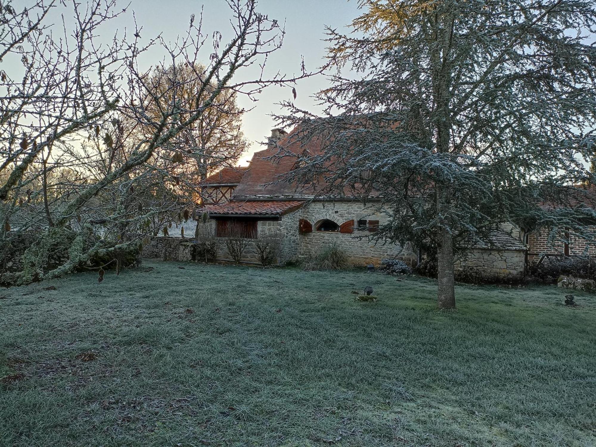 Les Gites Et Chambres D'Hotes Du Mas De Bouzou Grèzes Exterior foto